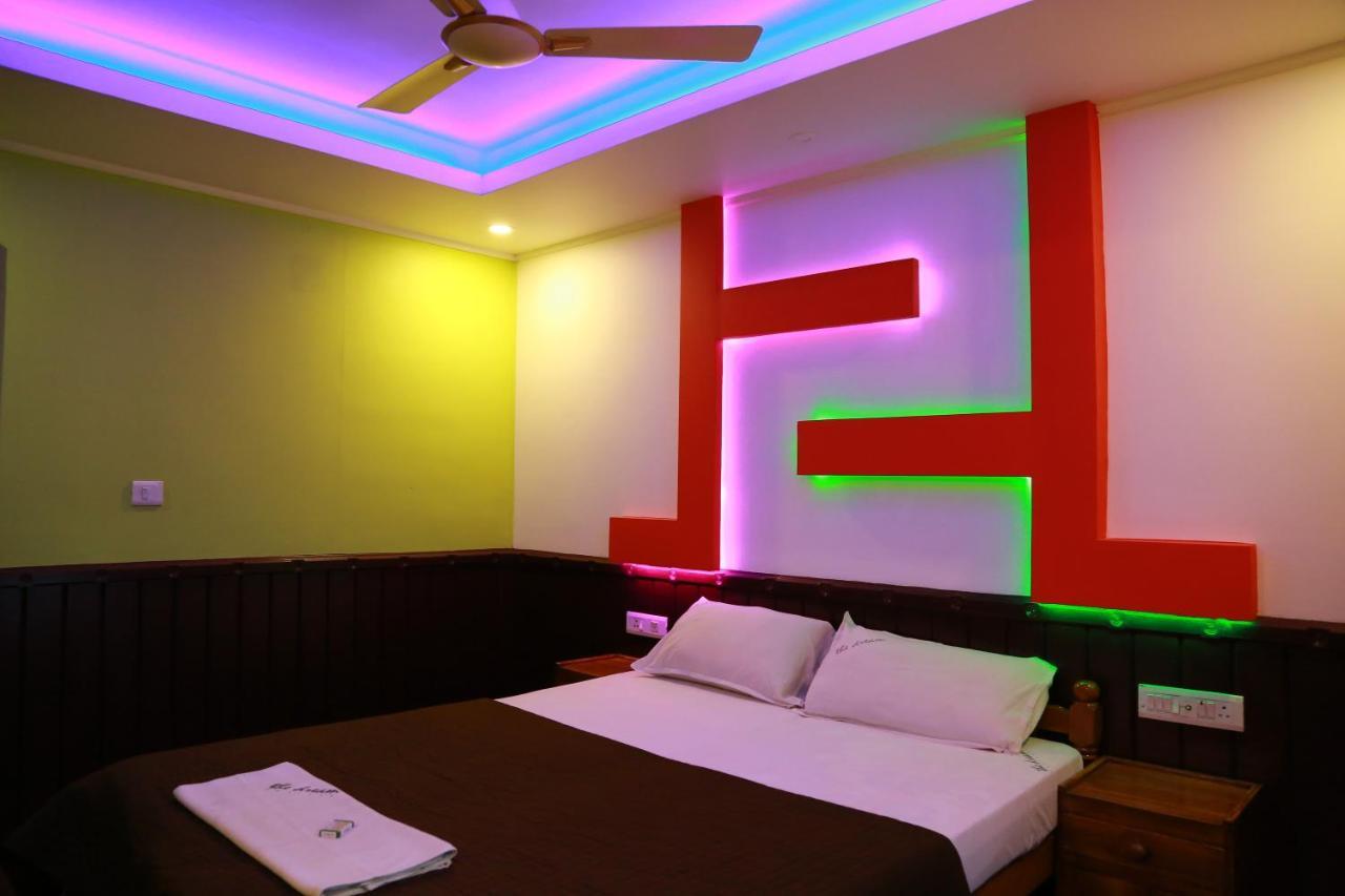 Cosy Premium Houseboats Hotel Alappuzha Екстериор снимка