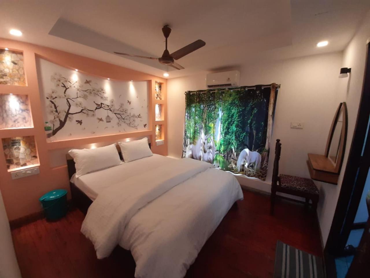 Cosy Premium Houseboats Hotel Alappuzha Екстериор снимка