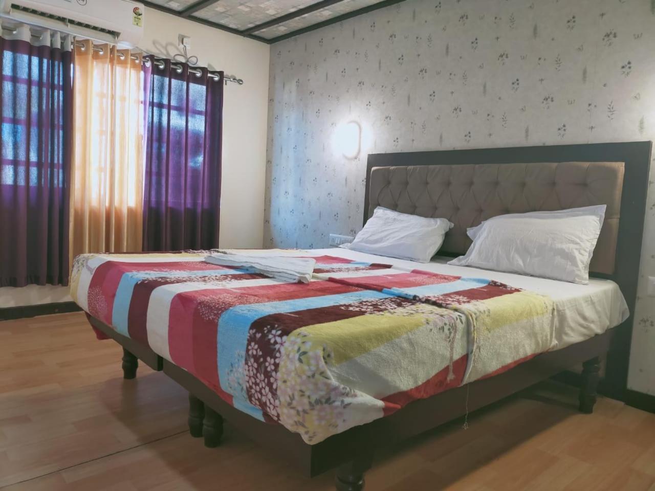 Cosy Premium Houseboats Hotel Alappuzha Екстериор снимка