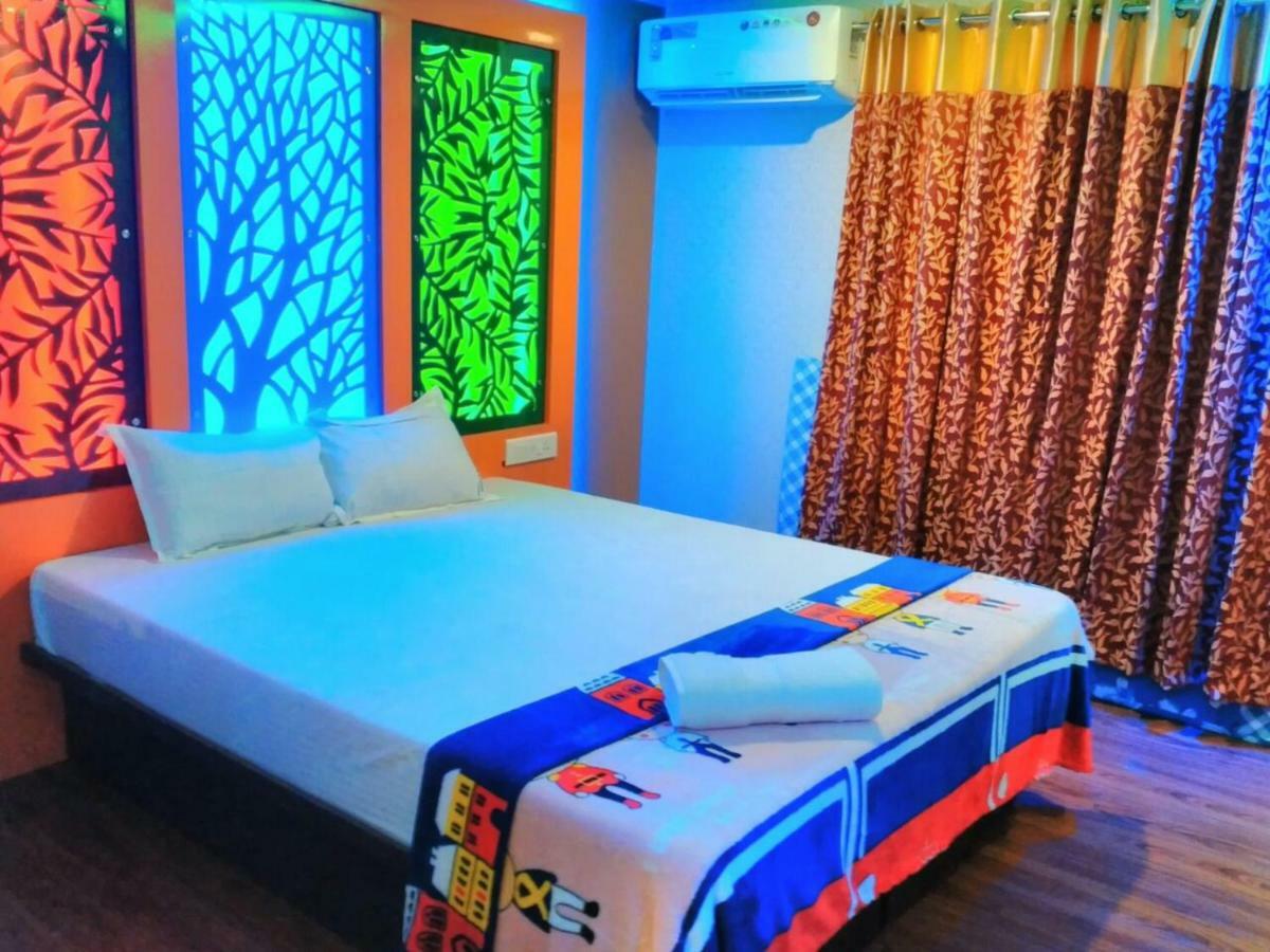 Cosy Premium Houseboats Hotel Alappuzha Екстериор снимка