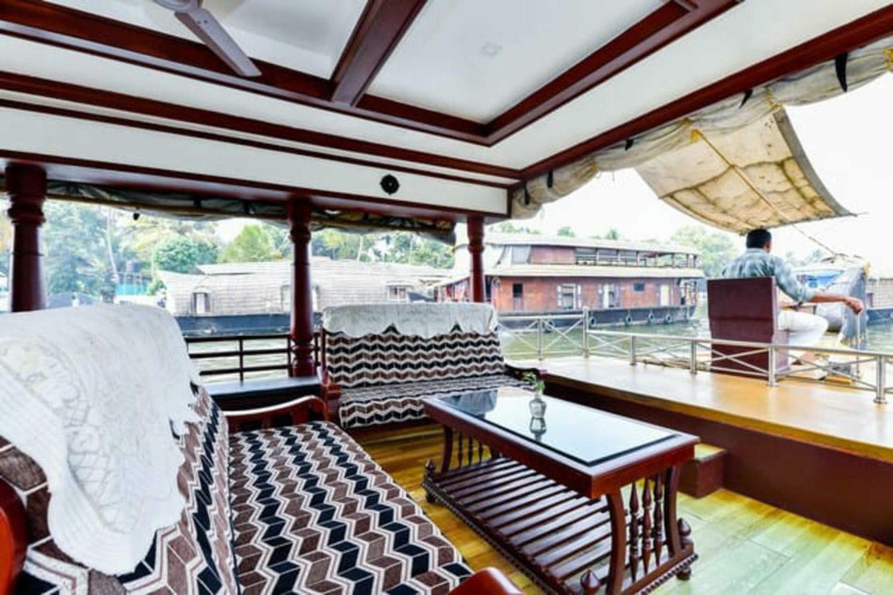 Cosy Premium Houseboats Hotel Alappuzha Екстериор снимка