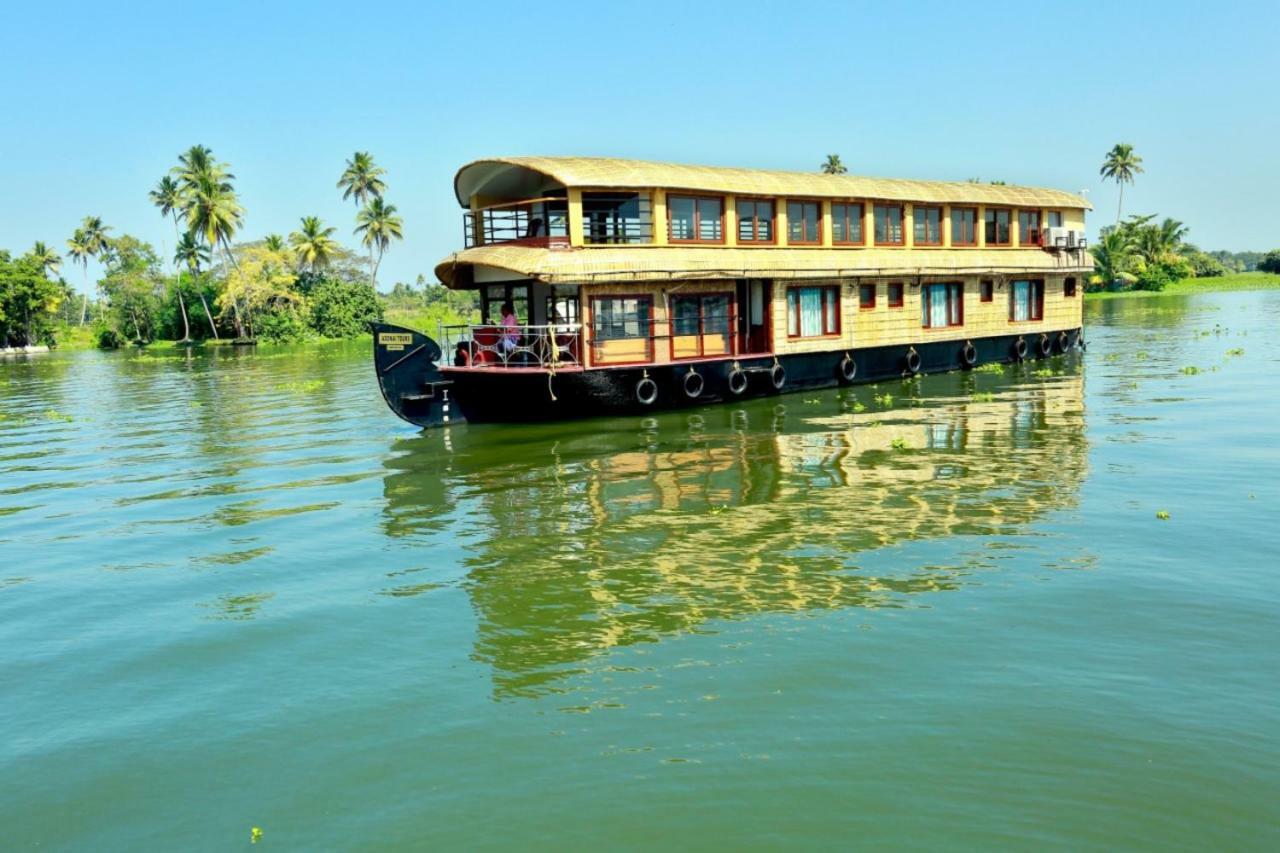 Cosy Premium Houseboats Hotel Alappuzha Екстериор снимка
