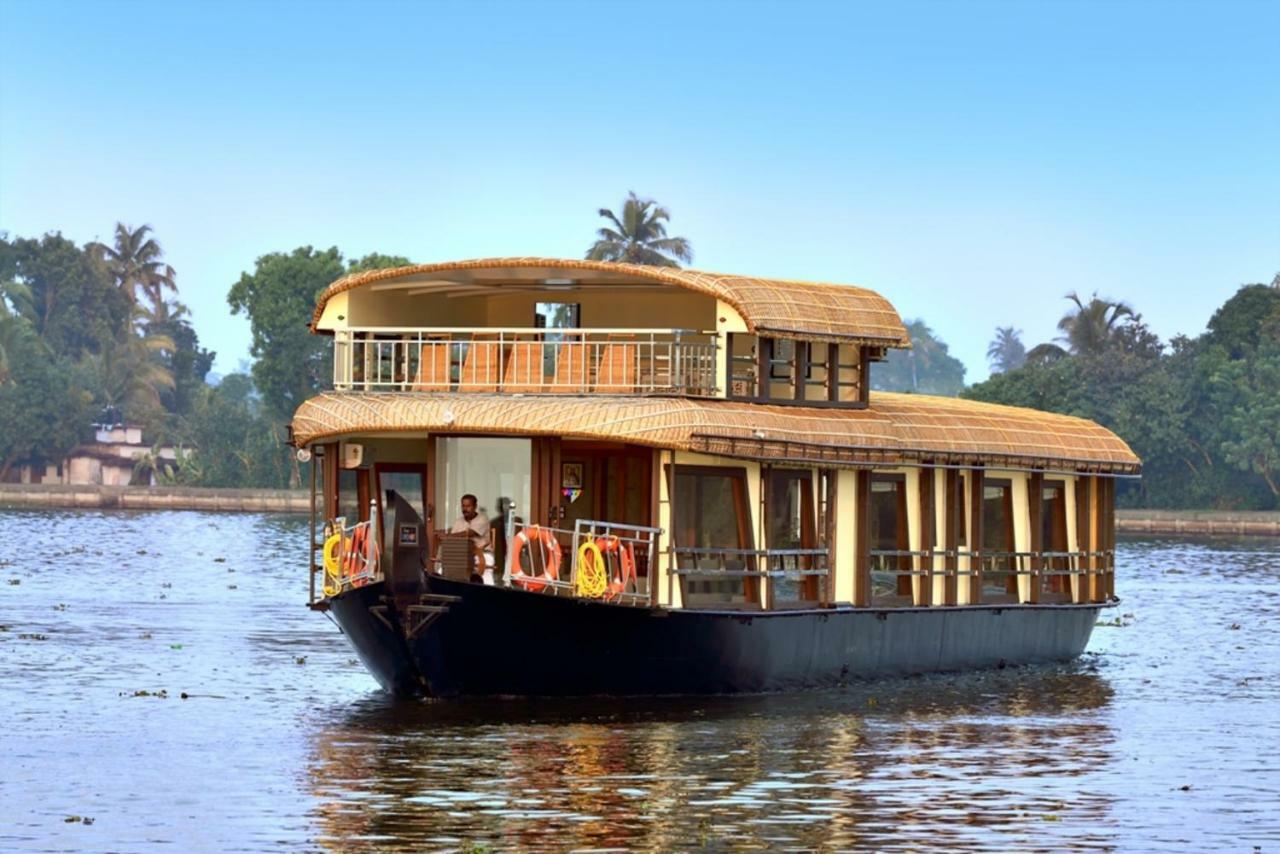Cosy Premium Houseboats Hotel Alappuzha Екстериор снимка